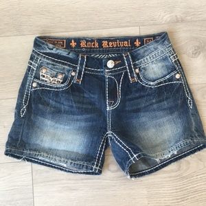 NWOT rock revival Julie denim shorts